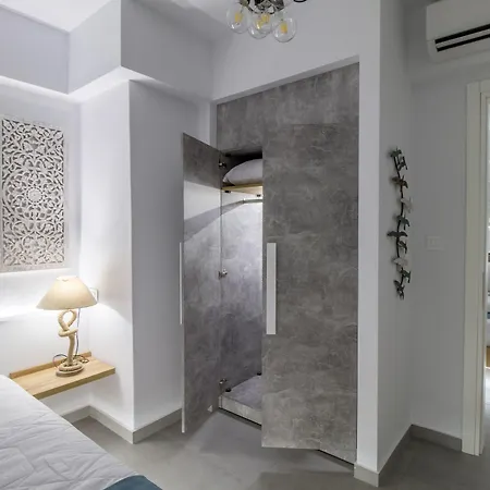 Margaret Of Naxos Gasthuis 4*