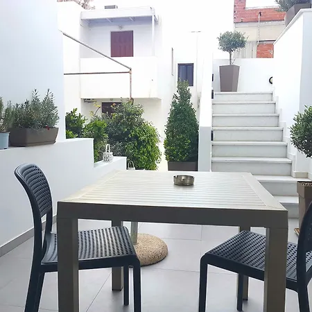 بيت ضيافة Margaret Of Naxos 4*